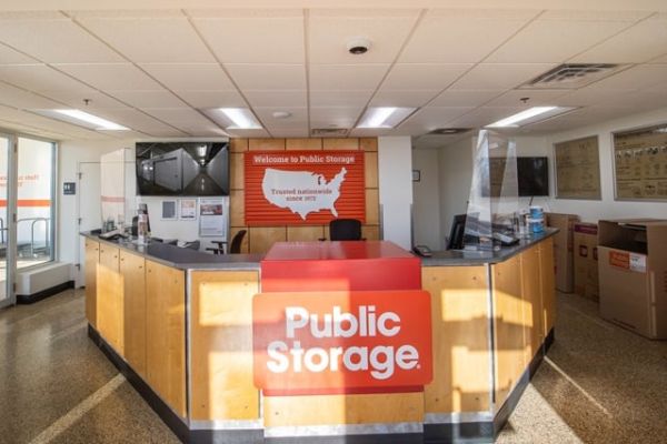 Public Storage - Baltimore - 3006 Druid Park Dr - 3006 Druid Park Dr