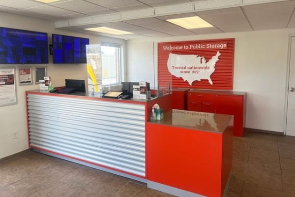 Public Storage - Fort Wayne - 1405 Rock Dove Rd - 1405 Rock Dove Rd