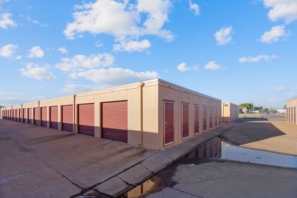 SpareBox Storage - Enid - Craftsman Dr - 3202 Craftsman Drive