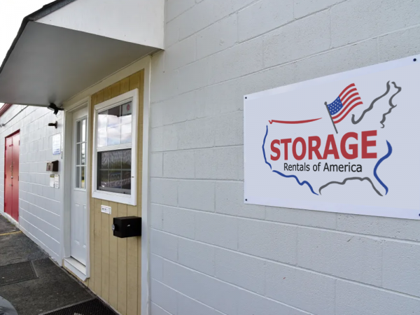 Storage Rentals of America - Warner Robins - Greenbriar Rd. - 623 Greenbriar Road