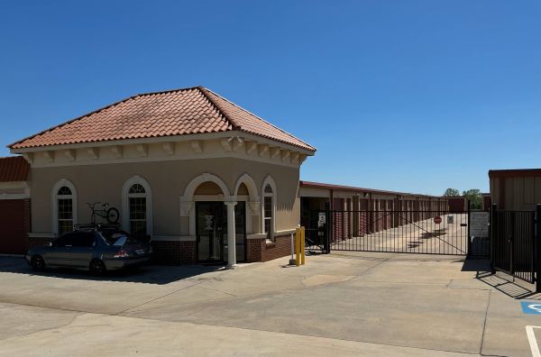 Storage Sense - Perry - 1820 Houston Lake Road