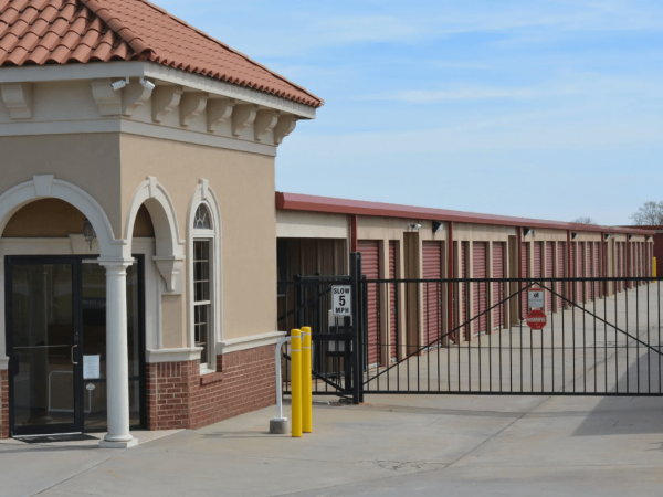 Storage Sense - Perry - 1820 Houston Lake Road