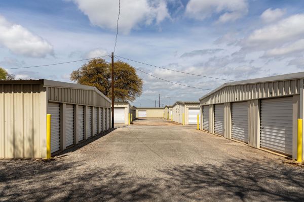 KO Storage of Granbury - 6101 Fall Creek Hwy - 6101 Fall Creek Highway