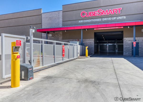 CubeSmart Self Storage - AZ Phoenix W Nothern Ave - 2045 West Northern Avenue