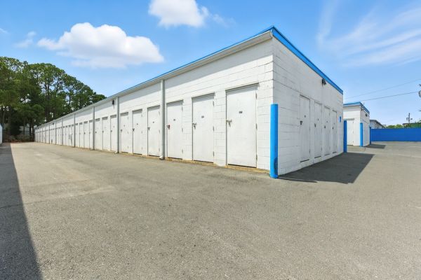 US Storage Centers - Little Rock - 1605 Green Mountain Drive