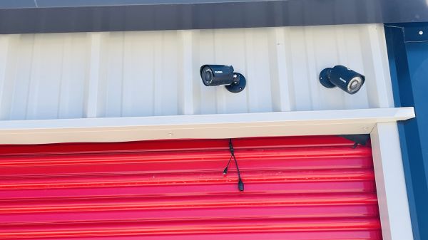 Signature Self Storage-SWIA - 7900 Southwest 22nd Street