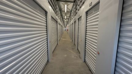 Fairview Storage - 20920 Northeast Sandy Boulevard