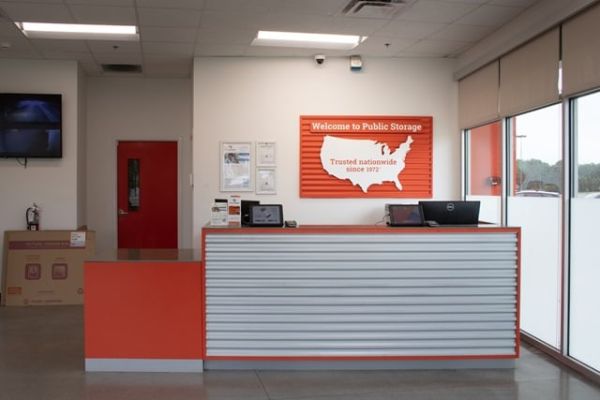 Public Storage - Beaumont - 4195 N Dowlen Rd - 4195 N Dowlen Rd