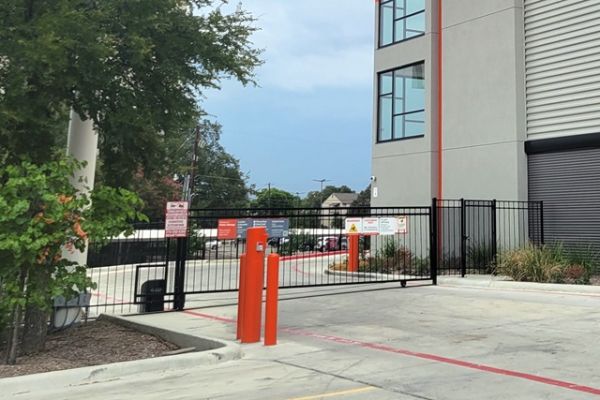 Public Storage - San Antonio - 1062 NE Loop 410 - 1062 NE Loop 410