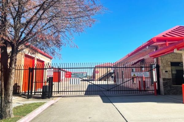 Public Storage - Arlington - 715 W Harris Rd - 715 W Harris Rd
