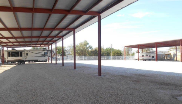 Mission Storage - Hobbs - Comanche Dr - Annex - 341 West Comanche Drive