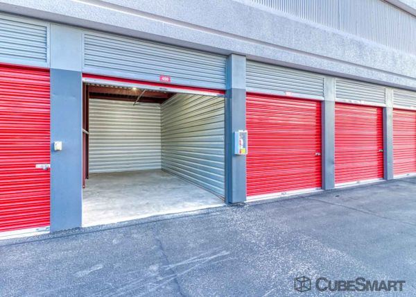 CubeSmart Self Storage - 1650 Crestdale Lane - 1650 Crestdale Lane