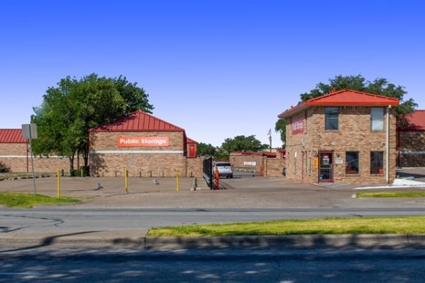 Public Storage - Mesquite - 2023 N Galloway Ave - 2023 N Galloway Ave