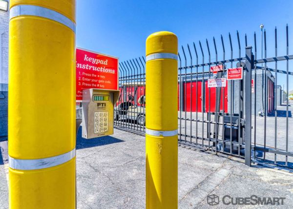CubeSmart Self Storage - AZ Phoenix East Bell Rd - 1628 East Bell Road