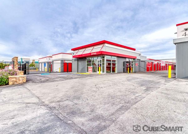 CubeSmart Self Storage - CA Fullerton North Harbor Blvd - 4200 North Harbor Boulevard