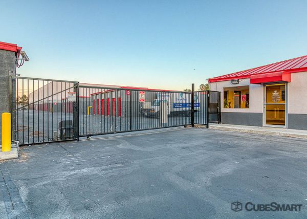 CubeSmart Self Storage - NV Las Vegas S Pecos Rd - 4230 South Pecos Road