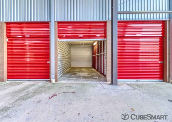 CubeSmart Self Storage - TX Humble W Lake Houston Pkwy - 17980 West Lake Houston Parkway