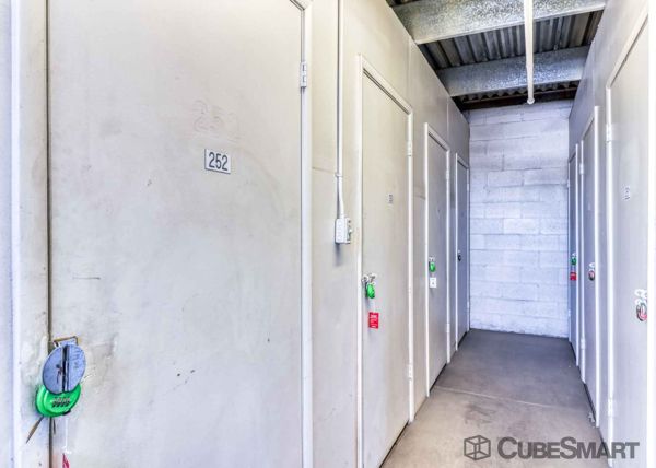 CubeSmart Self Storage - AZ Scottsdale N 73rd St - 13851 North 73rd Street