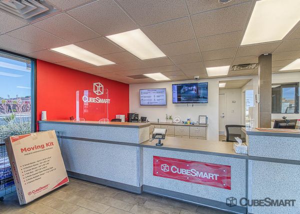 CubeSmart Self Storage - NV Las Vegas E Flamingo Rd - 2700 East Flamingo Road