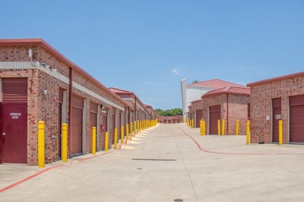 Public Storage - Fort Worth - 6150 Bryant Irvin Rd - 6150 Bryant Irvin Rd