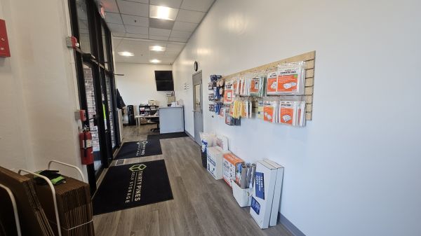 Thirty Pines Self Storage - 204 Fisherville Road
