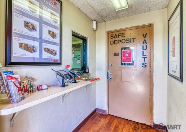 CubeSmart Self Storage - TX Victoria N Ben Wilson St - 2110 North Ben Wilson Street