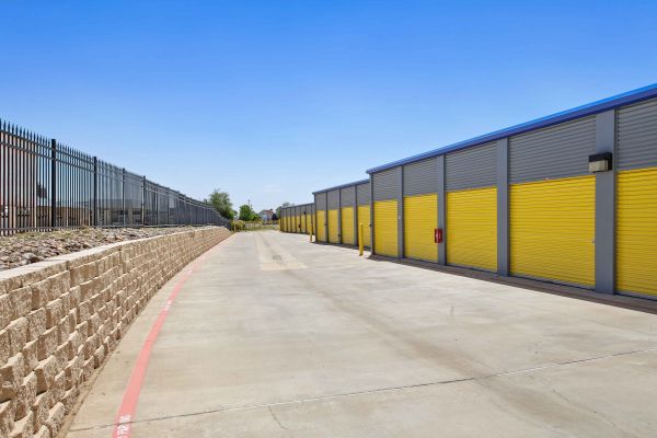 Storage Star Laredo - Quail Creek - 2110 Quail Creek Road