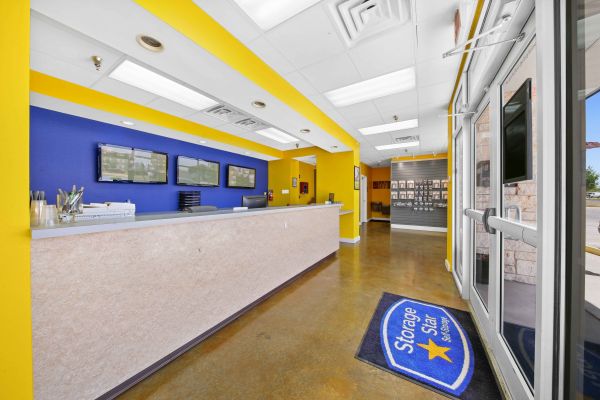 Storage Star Laredo - Quail Creek - 2110 Quail Creek Road