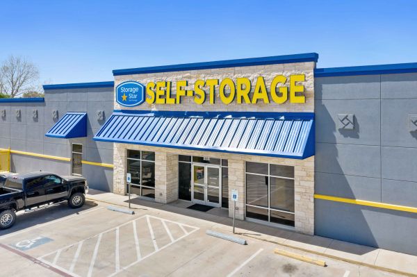 Storage Star Laredo - Quail Creek - 2110 Quail Creek Road
