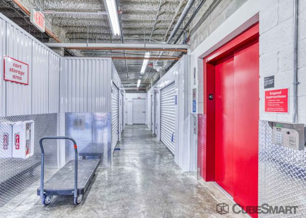 CubeSmart Self Storage - FL Miami NW 20th St - 2545 Northwest 20th Street