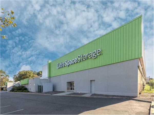 Extra Space Storage - 7569 - Bay Shore - 5th Ave - 1775 5th Avenue
