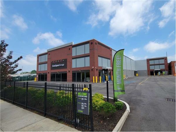 Extra Space Storage - 7782 - New Hyde Park - 4th Ave - 1401 4th Avenue