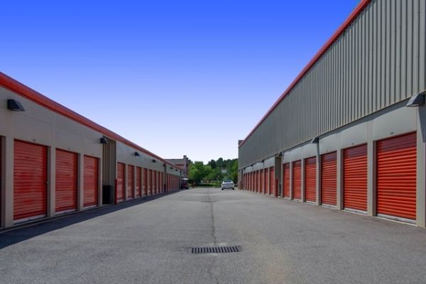 Public Storage - Durham - 3409 US-70 - 3409 US-70