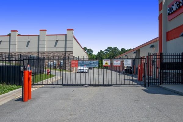 Public Storage - Durham - 3409 US-70 - 3409 US-70
