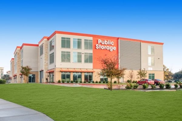 Public Storage - Richardson - 350 E Buckingham Rd - 350 E. Buckingham Rd