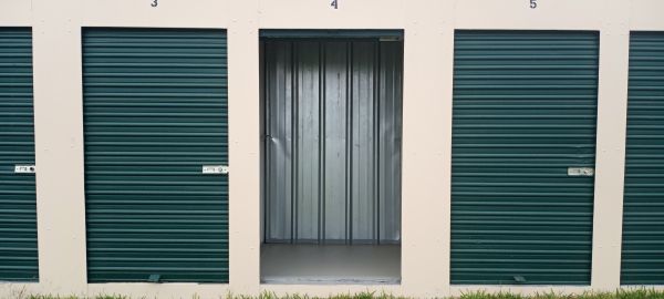 Victory Storage - 5819 Victory Drive