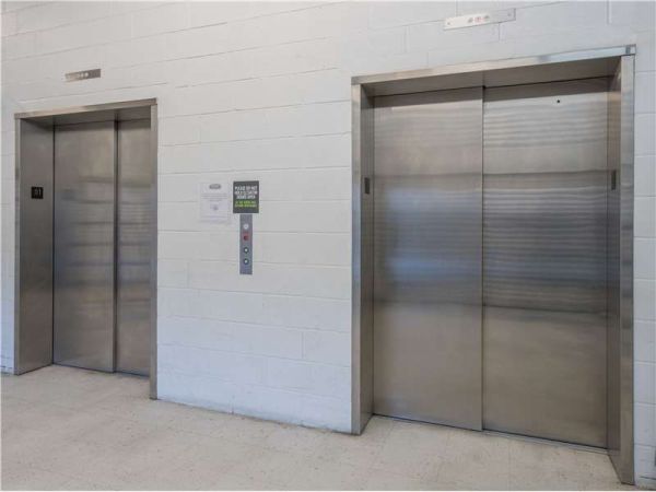 Extra Space Storage - 1804 - Brooklyn - Georgia Ave - 950 Georgia Avenue