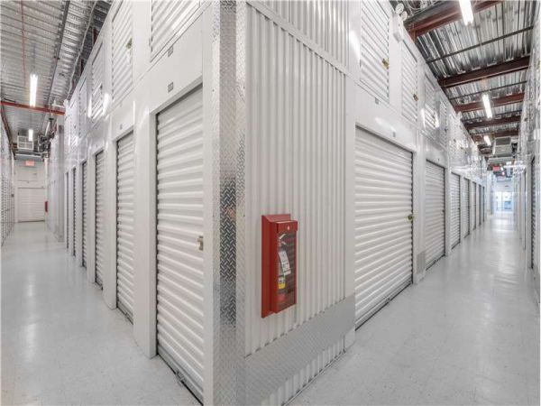 Extra Space Storage - 1804 - Brooklyn - Georgia Ave - 950 Georgia Avenue