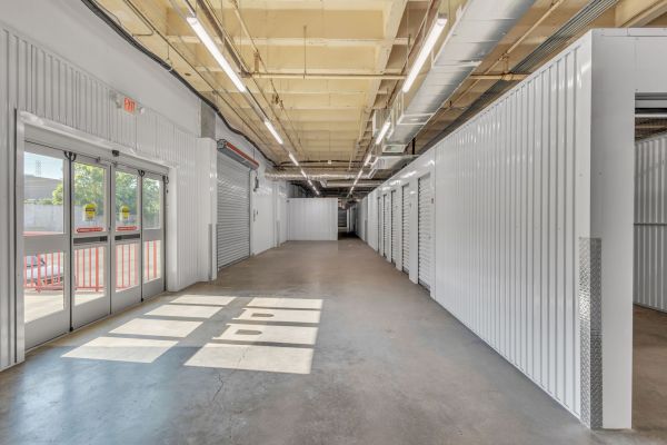 10 Federal Storage - Avenue F St - 2920 Avenue F