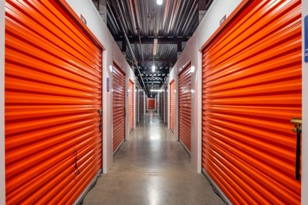 Public Storage - Portland - 3260 NE Columbia Blvd - 3260 NE Columbia Blvd