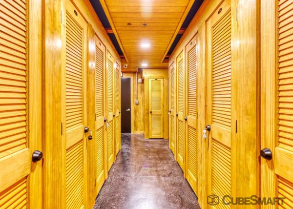 CubeSmart Self Storage - NC Charlotte S Tyron St - 2701 South Tryon Street