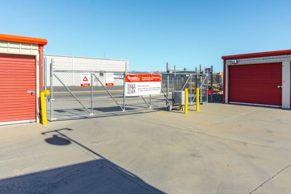 10 Federal Storage - Gunnison Ave - 575 West Gunnison Avenue