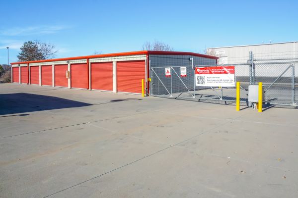 10 Federal Storage - Gunnison Ave - 575 West Gunnison Avenue