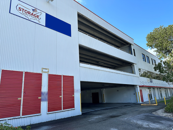 Storage Rentals of America - Hallandale Beach - W. Pembroke Rd - 1000 West Pembroke Road