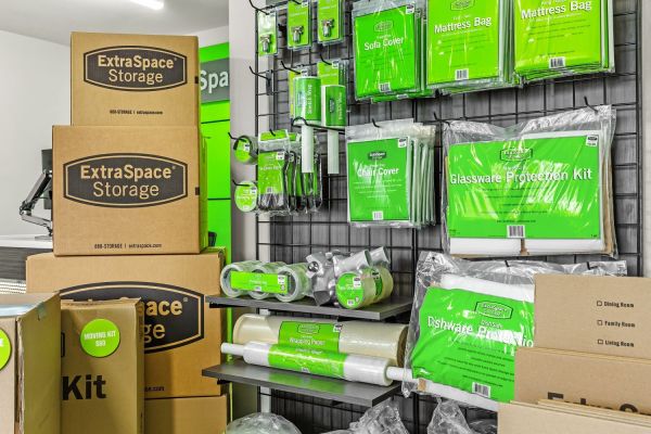 Extra Space Storage - 1957 - Lakewood - 12117 Pacific Hwy SW - Annex - 12117 Pacific Highway Southwest