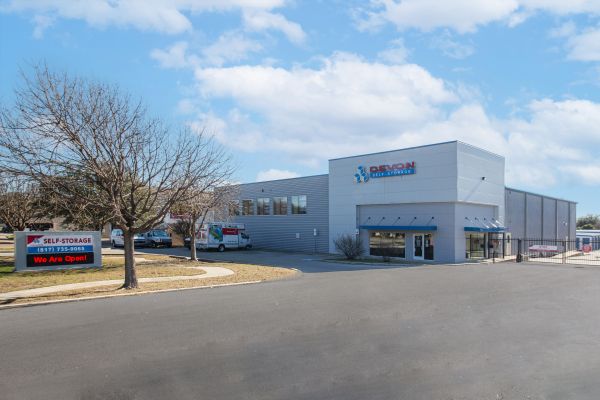 Devon Self Storage - 9008 - Camp Bowie - 6471 Camp Bowie Boulevard