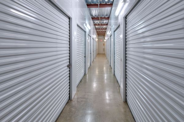 Devon Self Storage - 9008 - Camp Bowie - 6471 Camp Bowie Boulevard