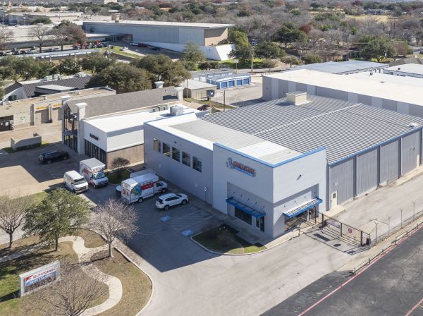 Devon Self Storage - 9008 - Camp Bowie - 6471 Camp Bowie Boulevard