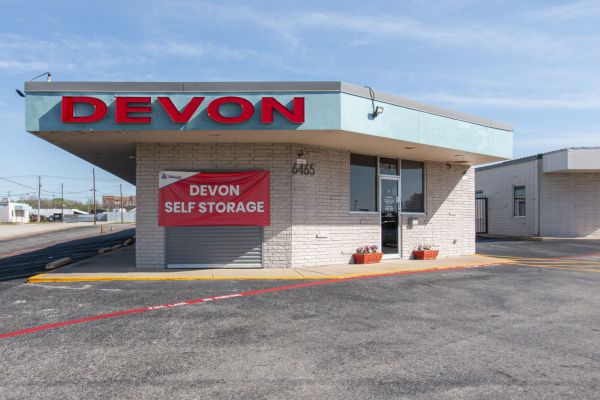 Devon Self Storage - 9157 - E Fort Worth - 6465 East Rosedale Street