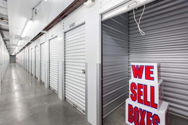 PUBLIX SELF STORAGE - 11700 Business Boulevard